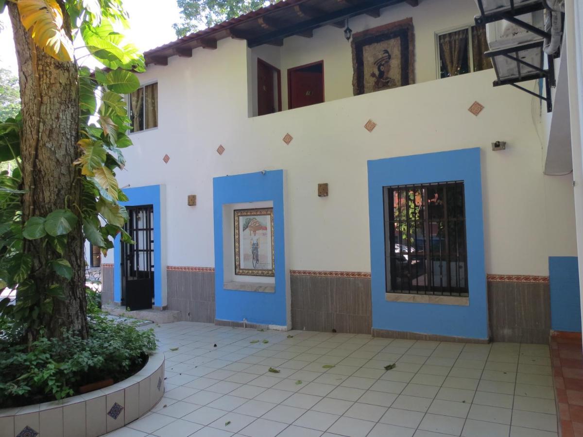 Hotel Posada Comala Exterior photo